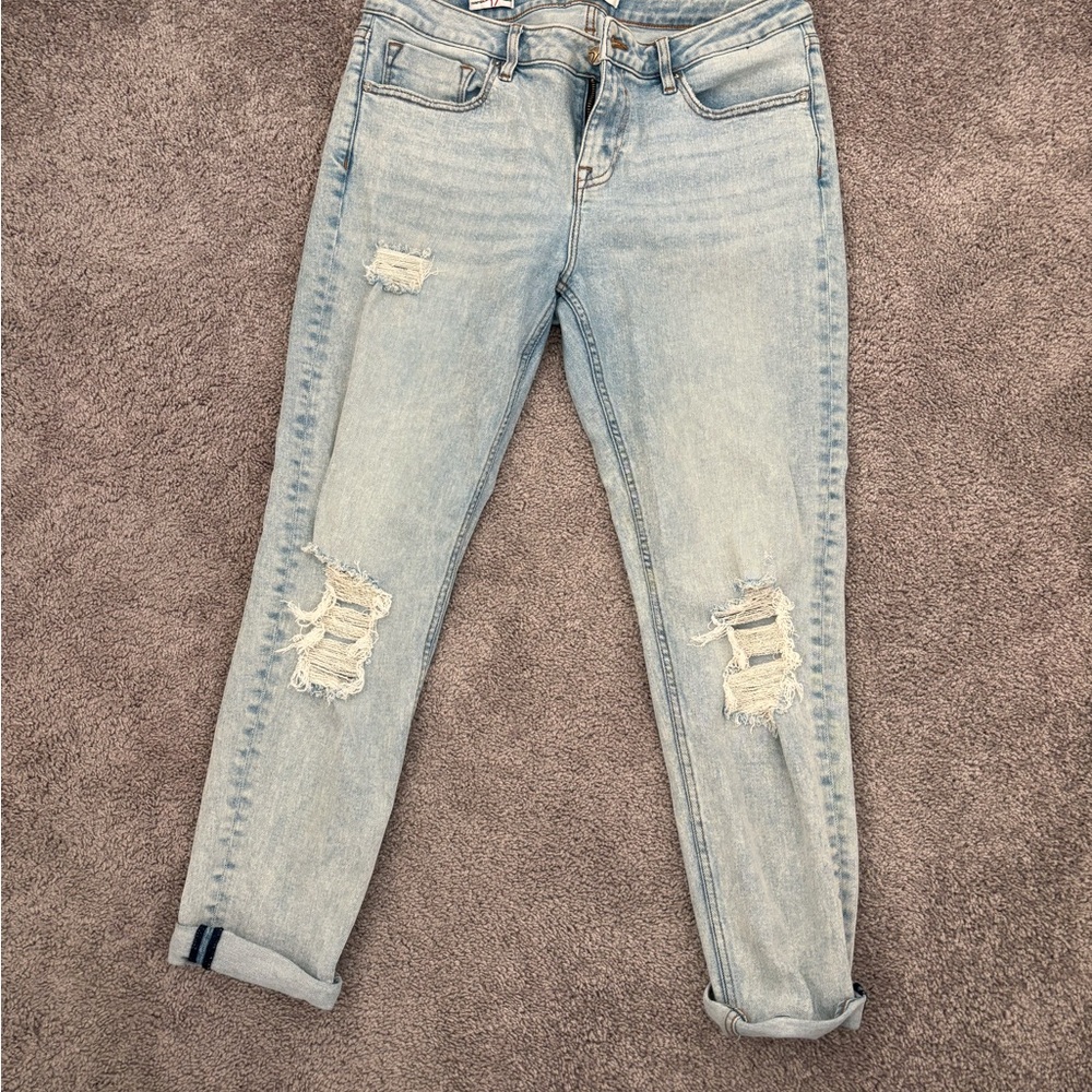 Distressed Women's VIGOSS Jeans